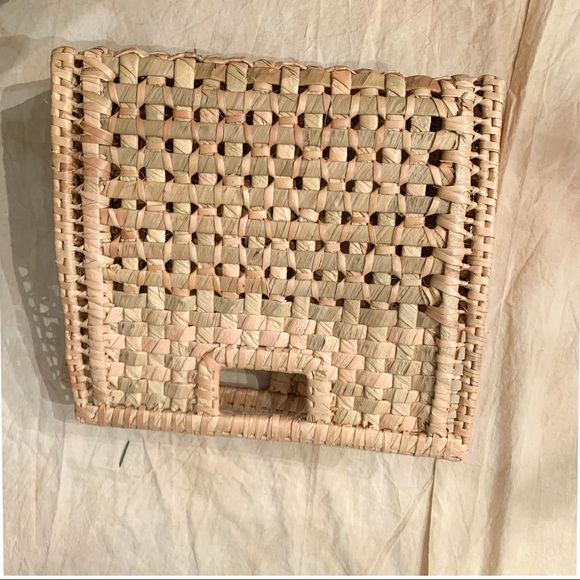 Straw top handle bag - Picture 2 of 5